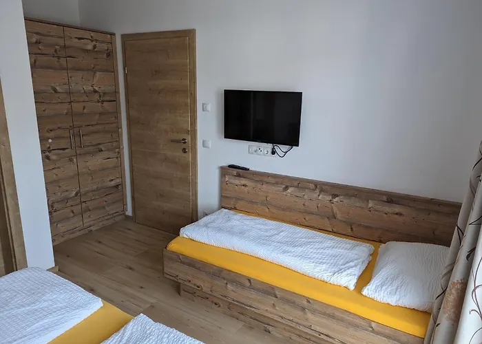 Gotthardt Apartment *