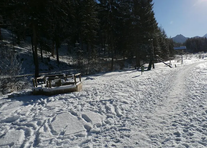 Gotthardt Apartment *